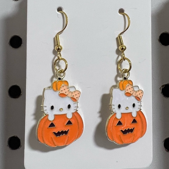 G4 - Hello Kitty Halloween 925 Sterling hook Earrings - Picture 3 of 3